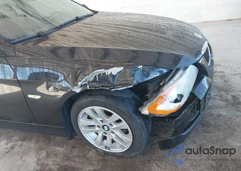 2006 BMW 325I z USA, uszkodzony, nr VIN WBAVB13546PT00263